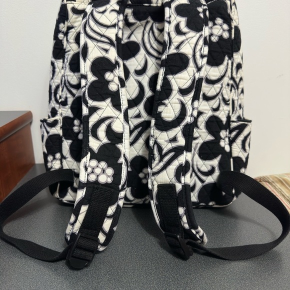 Floral Black and White Backpack Vera Bradley - Picture 2 of 11
